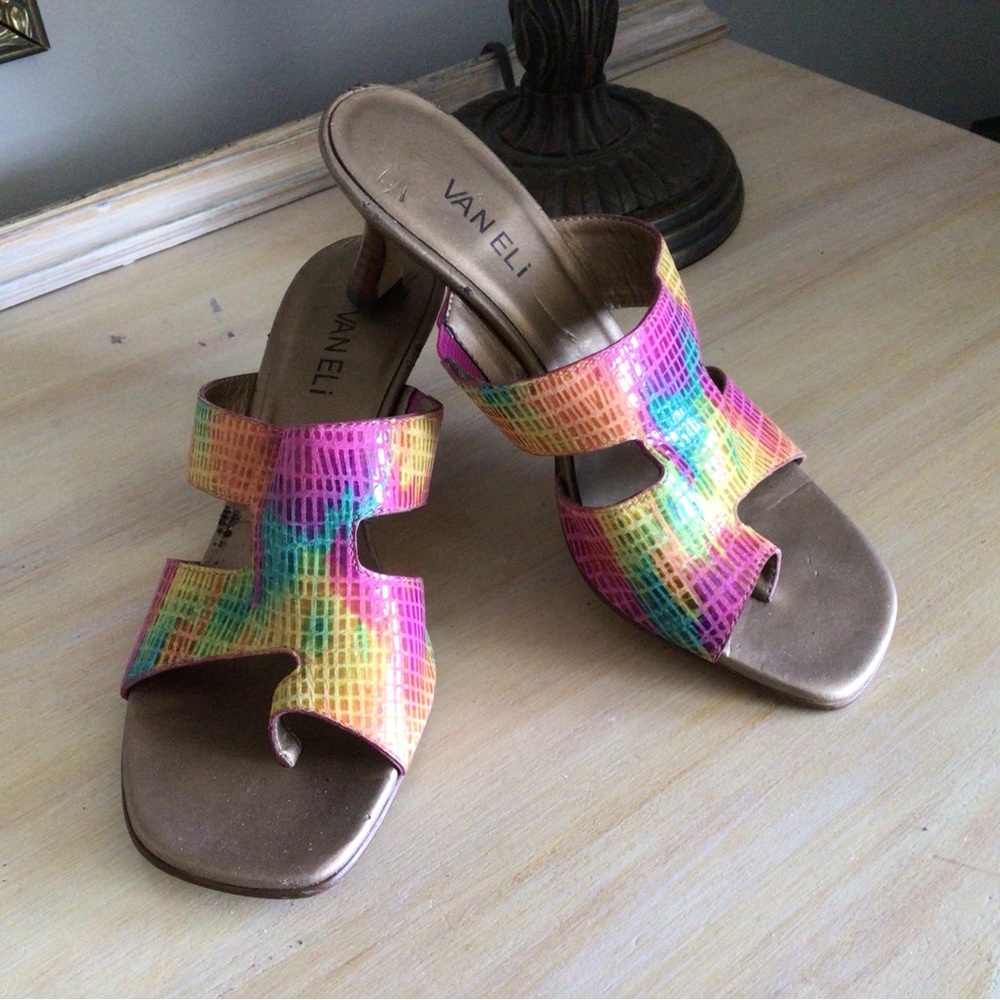 Vanelli Sandals